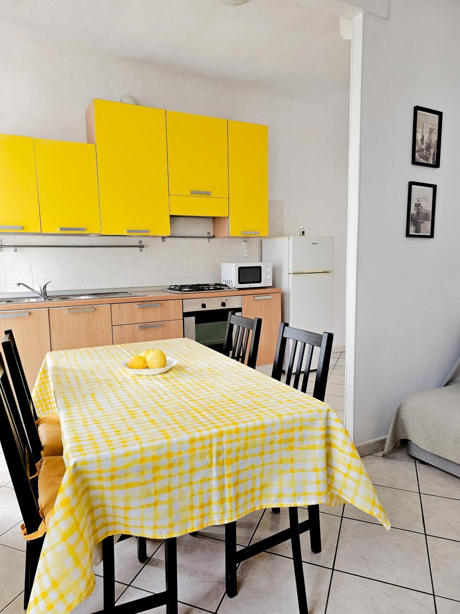 Narissara Apartment Ла-Спеція Екстер'єр фото
